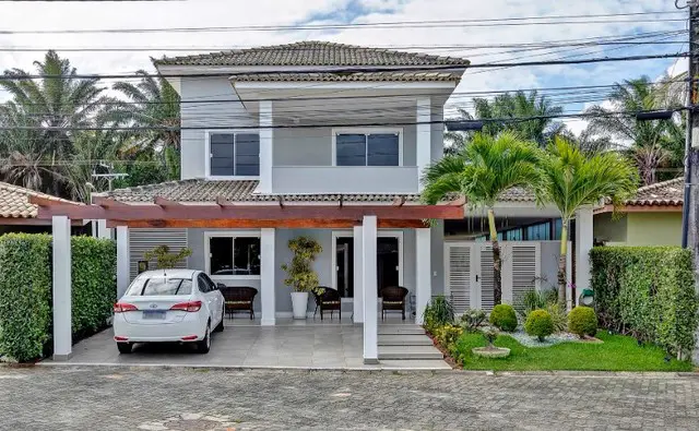 Foto 1 de Casa de Condomínio com 5 Quartos à venda, 266m² em Buraquinho, Lauro de Freitas