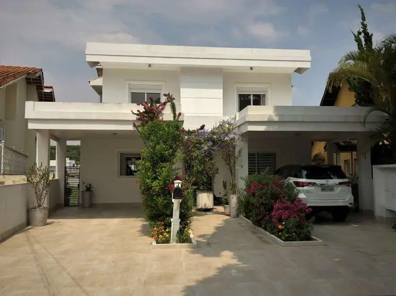 Foto 1 de Casa de Condomínio com 5 Quartos à venda, 415m² em Centro, Cotia