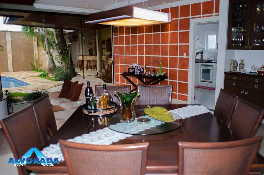 Foto 1 de Casa de Condomínio com 5 Quartos à venda, 450m² em Jardim Aquarius, São José dos Campos