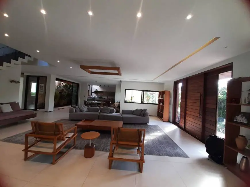 Foto 1 de Casa de Condomínio com 5 Quartos à venda, 400m² em Piatã, Salvador