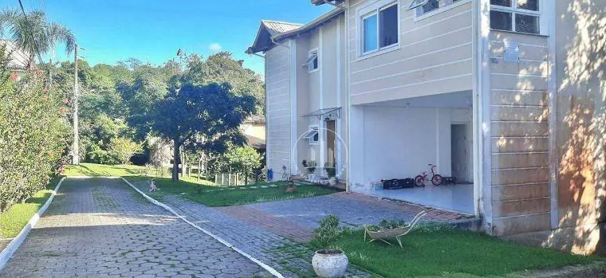 Foto 1 de Casa de Condomínio com 5 Quartos à venda, 301m² em Sambaqui, Florianópolis