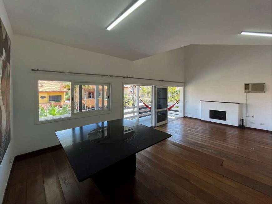 Foto 2 de Casa de Condomínio com 5 Quartos à venda, 285m² em Sao Paulo II, Cotia