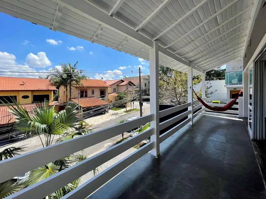 Foto 3 de Casa de Condomínio com 5 Quartos à venda, 285m² em Sao Paulo II, Cotia