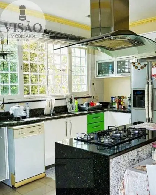 Foto 4 de Casa de Condomínio com 6 Quartos à venda, 400m² em Adrianópolis, Manaus