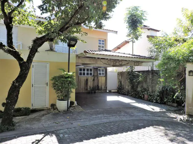 Foto 1 de Casa de Condomínio com 6 Quartos à venda, 180m² em Centro, Cotia