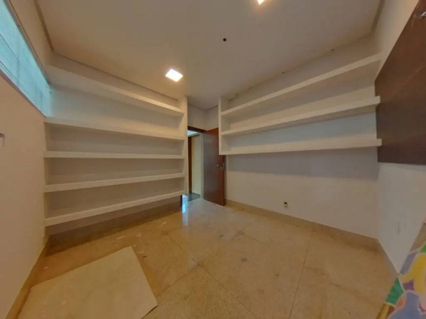 Foto 5 de Casa de Condomínio com 6 Quartos para alugar, 380m² em Jardins Madri, Goiânia