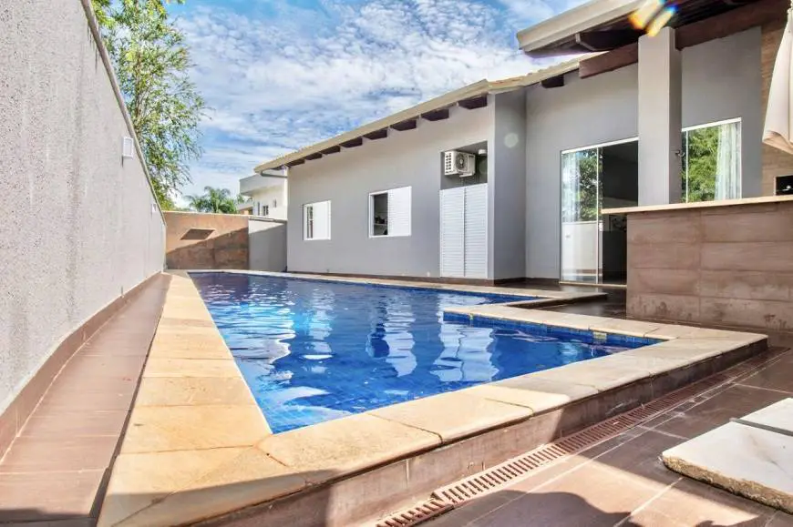 Foto 2 de Casa de Condomínio com 6 Quartos à venda, 355m² em Portal do Sol, Goiânia