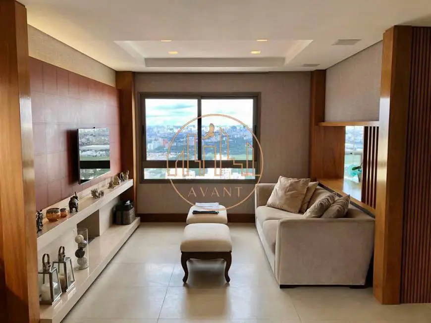 Foto 2 de Casa de Condomínio com 6 Quartos à venda, 442m² em Santana, São Paulo