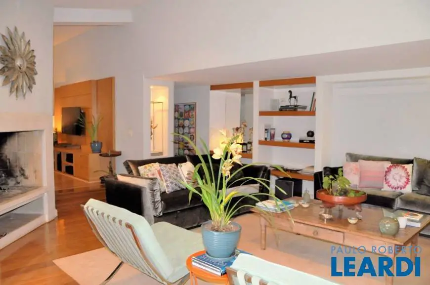 Foto 4 de Casa de Condomínio com 7 Quartos à venda, 442m² em Vila de São Fernando, Cotia