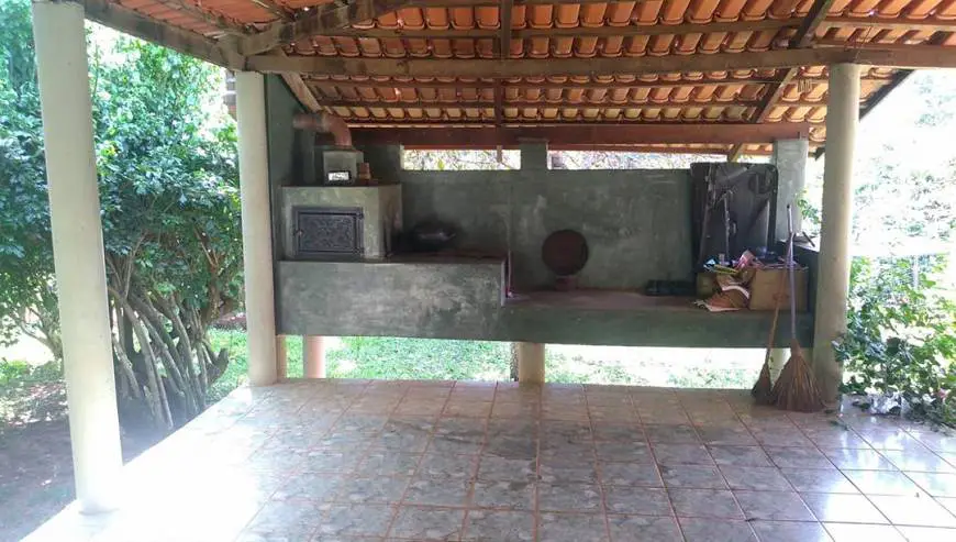 Foto 5 de Chácara com 3 Quartos à venda, 225m² em Setor Central , Bela Vista de Goiás