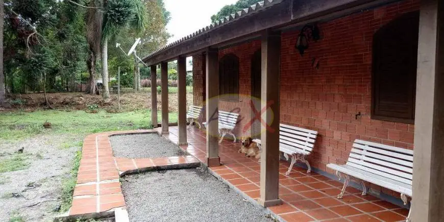 Foto 4 de Chácara com 4 Quartos à venda, 300m² em Dom Rodrigo, São José dos Pinhais
