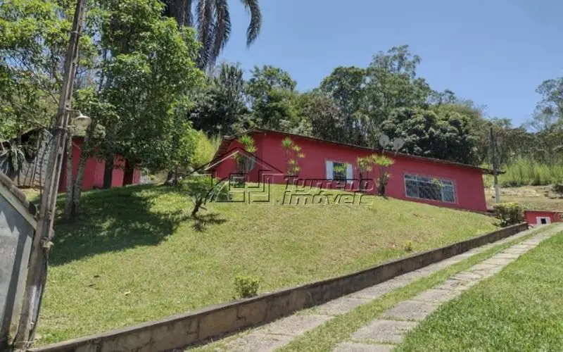 Foto 2 de Chácara com 4 Quartos à venda, 250m² em Freitas, São José dos Campos