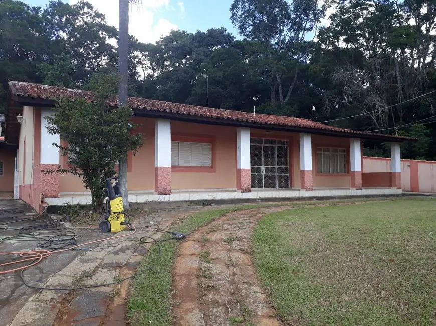 Foto 1 de Chácara com 4 Quartos à venda, 330m² em Guaripocaba, Bragança Paulista