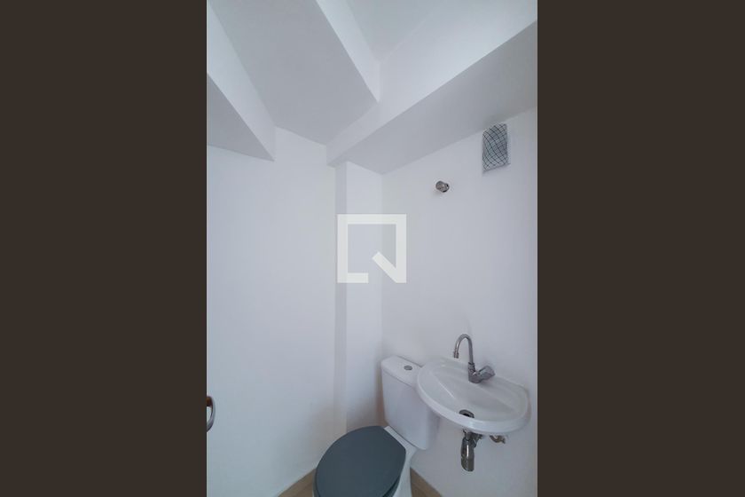 Foto 5 de Cobertura com 2 Quartos para alugar, 60m² em Aclimação, São Paulo