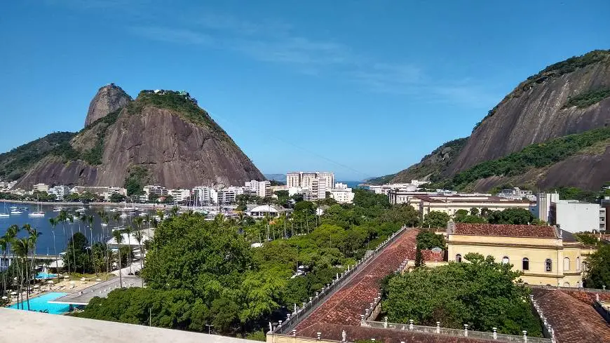 Foto 1 de Cobertura com 2 Quartos para alugar, 130m² em Botafogo, Rio de Janeiro