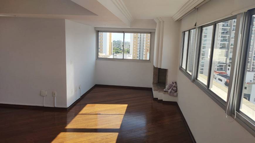 Foto 2 de Cobertura com 2 Quartos para alugar, 130m² em Campo Belo, São Paulo
