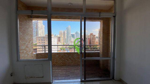 Foto 4 de Cobertura com 2 Quartos à venda, 293m² em Gonzaga, Santos