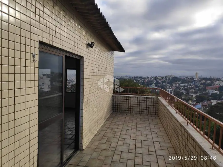 Foto 1 de Cobertura com 2 Quartos à venda, 116m² em Medianeira, Porto Alegre