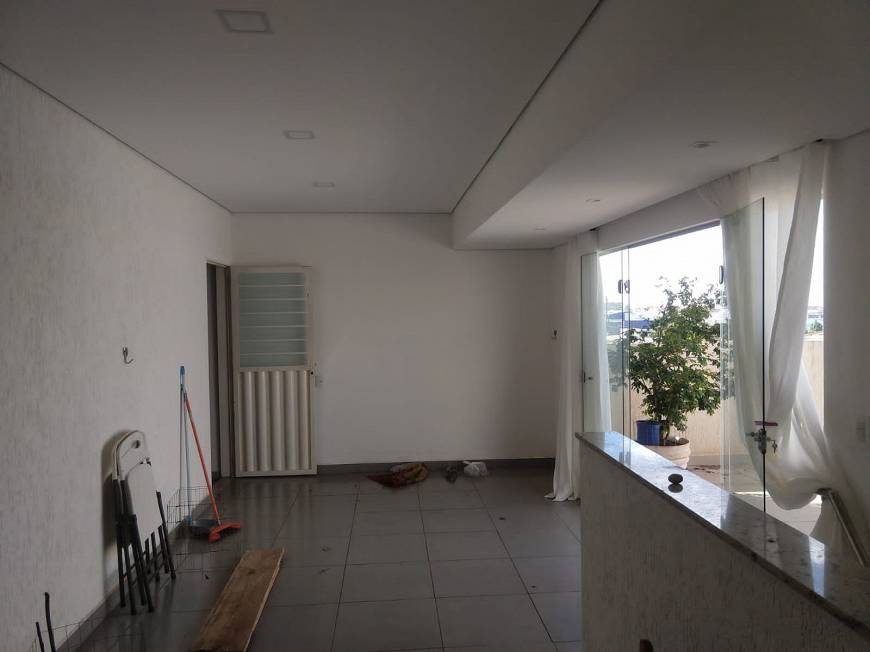 Foto 4 de Cobertura com 3 Quartos para alugar, 140m² em Novo Mundo, Uberlândia