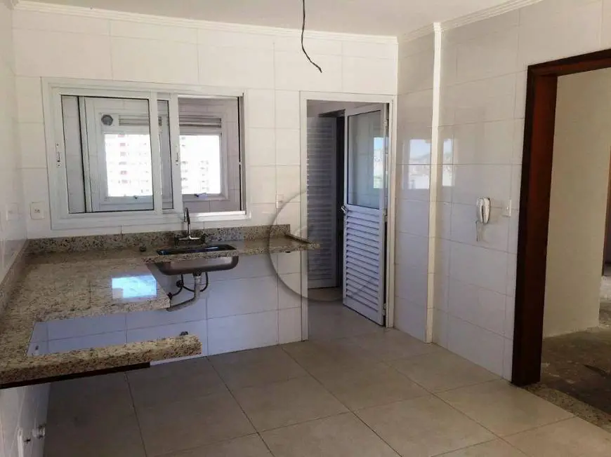 Foto 4 de Cobertura com 3 Quartos para venda ou aluguel, 240m² em Vila Assuncao, Santo André