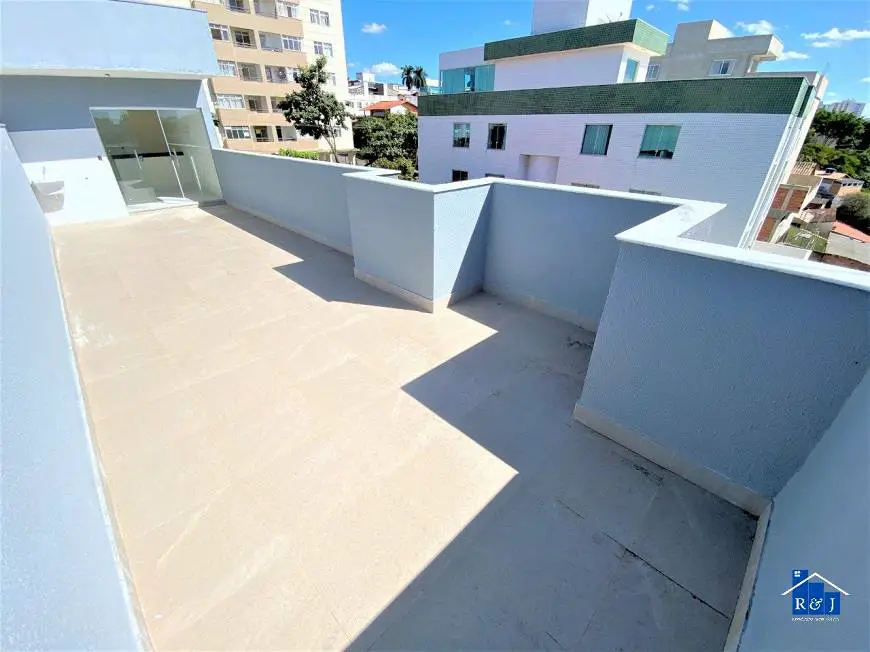 Foto 1 de Cobertura com 3 Quartos à venda, 140m² em Vila Clóris, Belo Horizonte