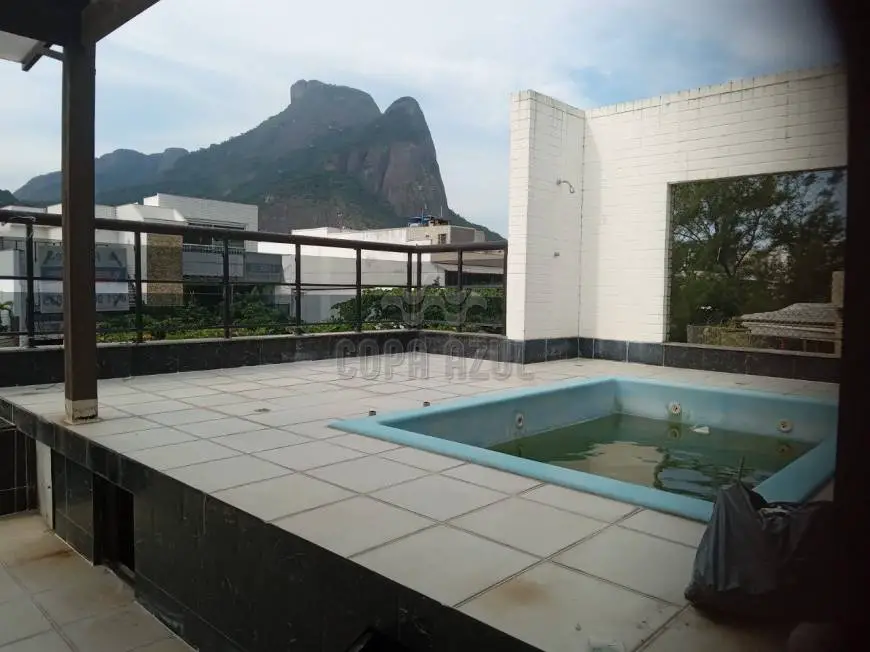 Foto 1 de Cobertura com 4 Quartos à venda, 345m² em Barra da Tijuca, Rio de Janeiro