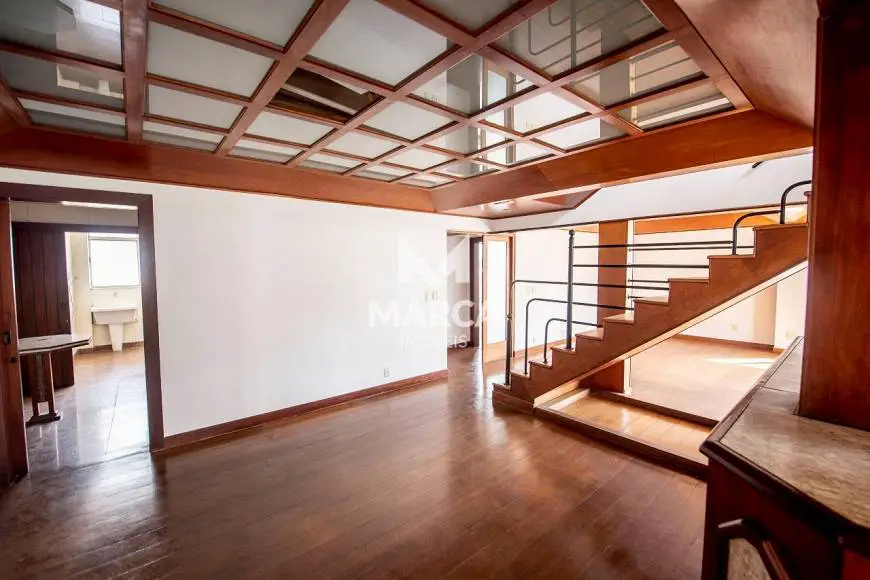 Foto 1 de Cobertura com 4 Quartos para alugar, 300m² em Grajaú, Belo Horizonte
