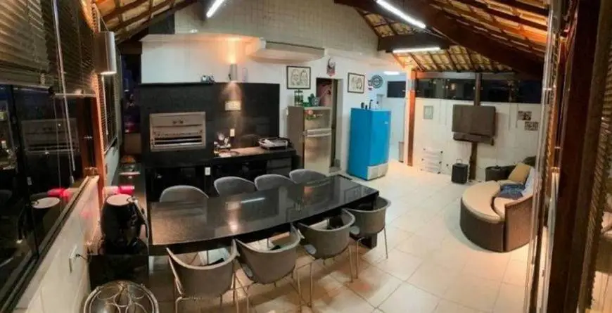 Foto 1 de Cobertura com 4 Quartos para alugar, 200m² em Ouro Preto, Belo Horizonte