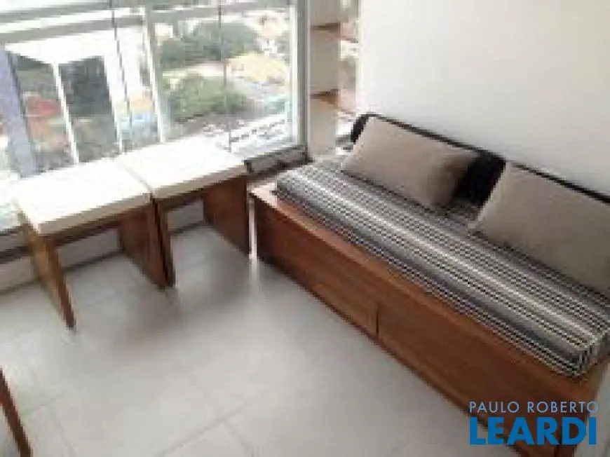 Foto 1 de Flat com 1 Quarto para alugar, 52m² em Campo Belo, São Paulo