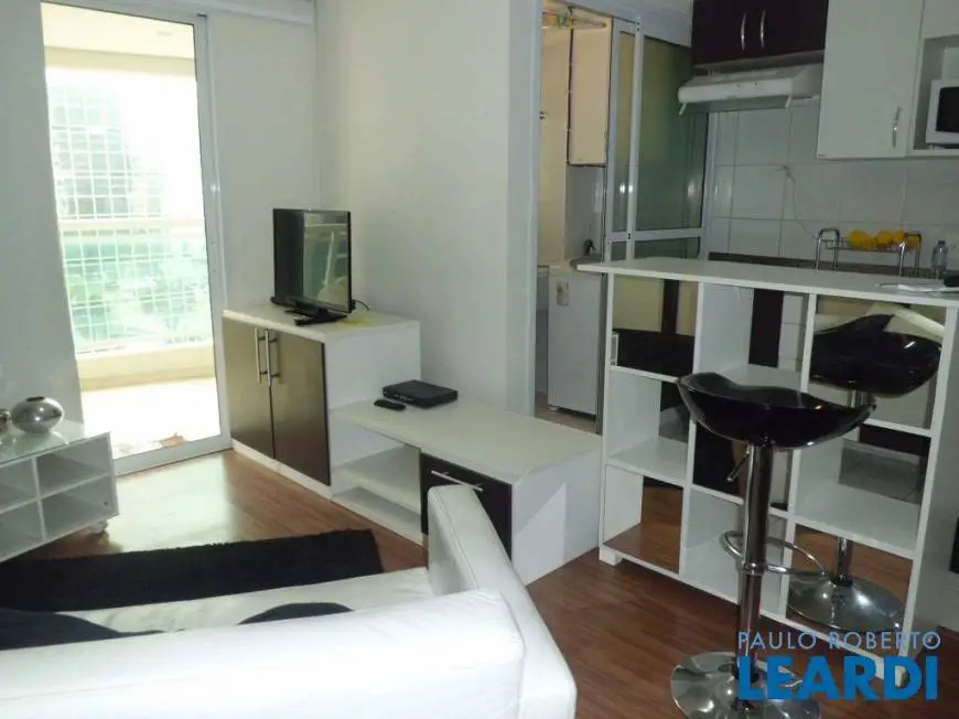 Foto 4 de Flat com 1 Quarto para alugar, 55m² em Consolação, São Paulo