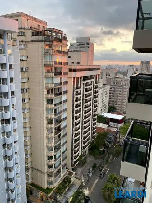 Foto 1 de Flat com 1 Quarto à venda, 42m² em Jardim América, São Paulo