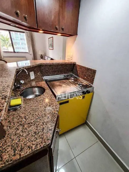 Foto 3 de Flat com 1 Quarto para alugar, 38m² em Jardins, São Paulo