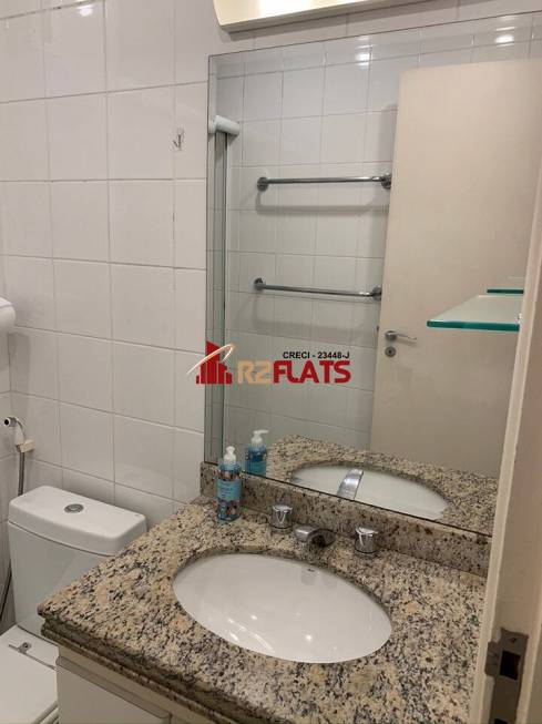 Foto 5 de Flat com 1 Quarto para venda ou aluguel, 35m² em Moema, São Paulo