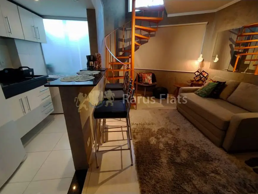 Foto 2 de Flat com 1 Quarto para alugar, 50m² em Vila Nova Conceição, São Paulo