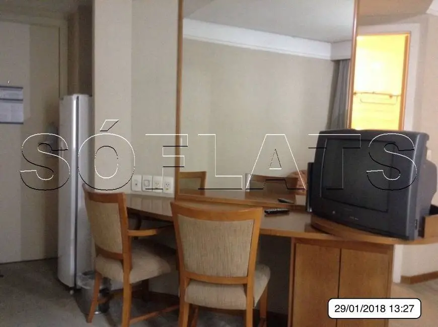 Foto 3 de Flat com 1 Quarto para alugar, 31m² em Vila Olímpia, São Paulo