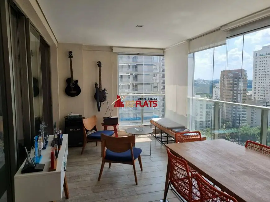 Foto 1 de Flat com 2 Quartos à venda, 101m² em Itaim Bibi, São Paulo