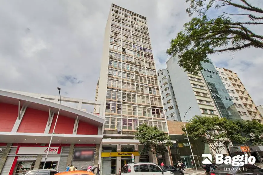 Foto 1 de Kitnet com 1 Quarto para alugar, 36m² em Centro, Curitiba