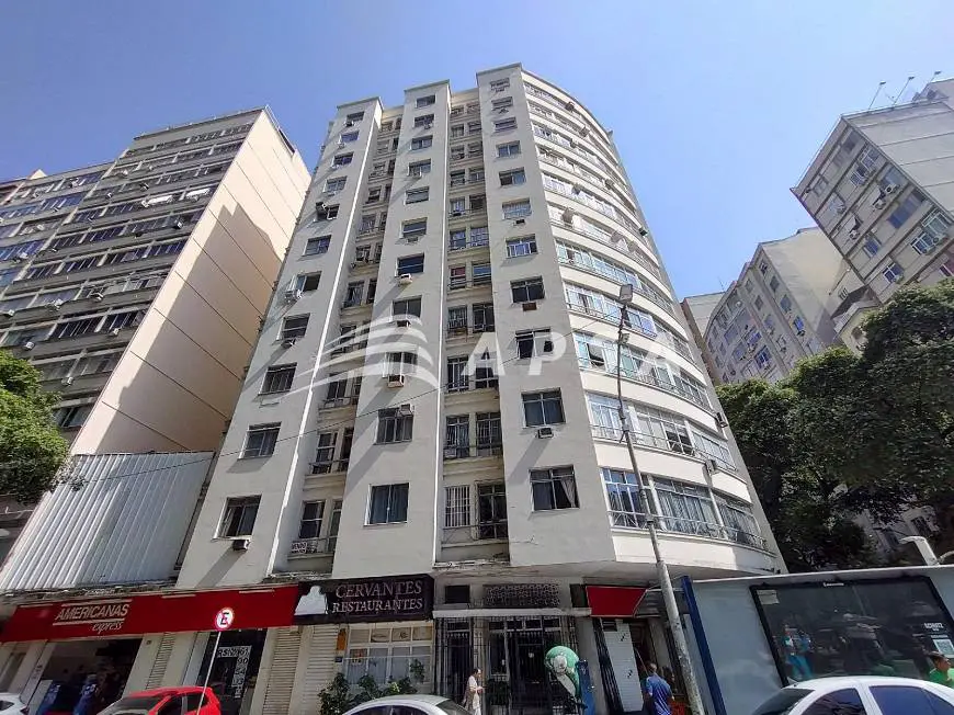 Foto 1 de Kitnet com 1 Quarto para alugar, 25m² em Copacabana, Rio de Janeiro