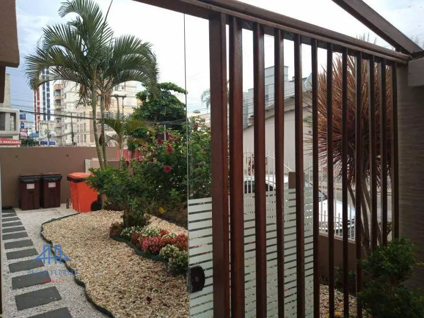 Foto 4 de Kitnet com 1 Quarto à venda, 40m² em Kobrasol, São José