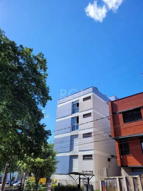 Foto 2 de Kitnet com 1 Quarto à venda, 30m² em Rio Branco, Porto Alegre