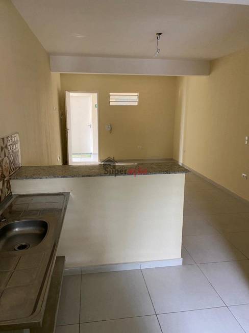 Foto 1 de Kitnet com 1 Quarto para alugar, 30m² em Vila Sorocabana, Guarulhos
