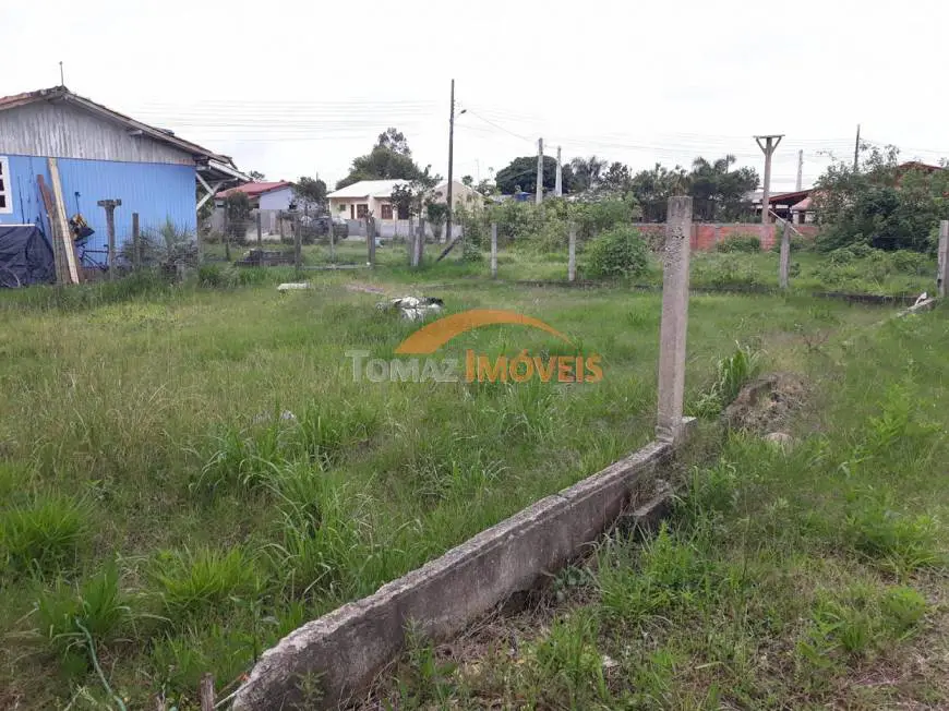 Foto 2 de Lote/Terreno à venda, 180m² em Araçatuba, Imbituba