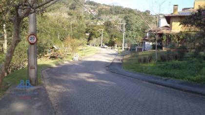 Foto 2 de Lote/Terreno à venda, 1312m² em Córrego Grande, Florianópolis