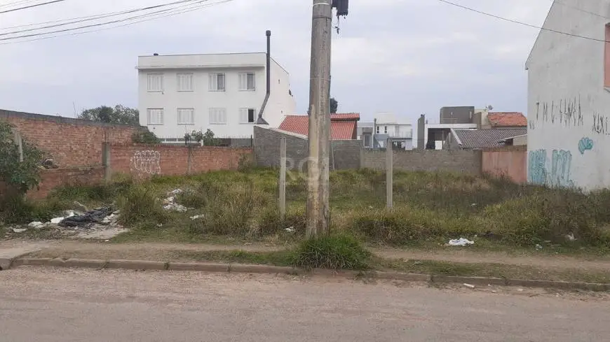 Foto 1 de Lote/Terreno à venda, 200m² em Guarujá, Porto Alegre