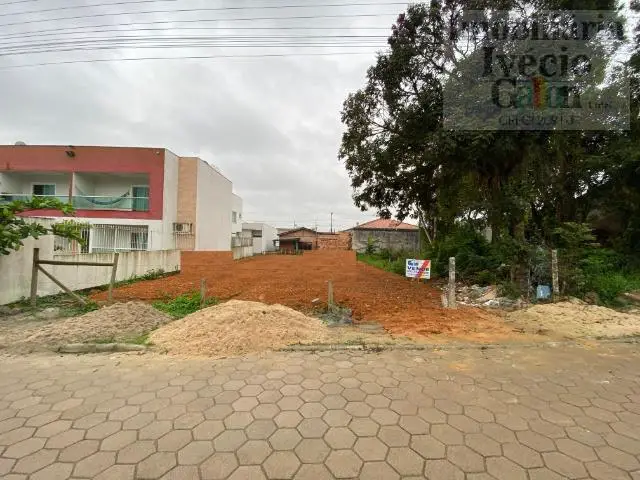 Foto 1 de Lote/Terreno à venda, 327m² em Itacolomi, Balneário Piçarras