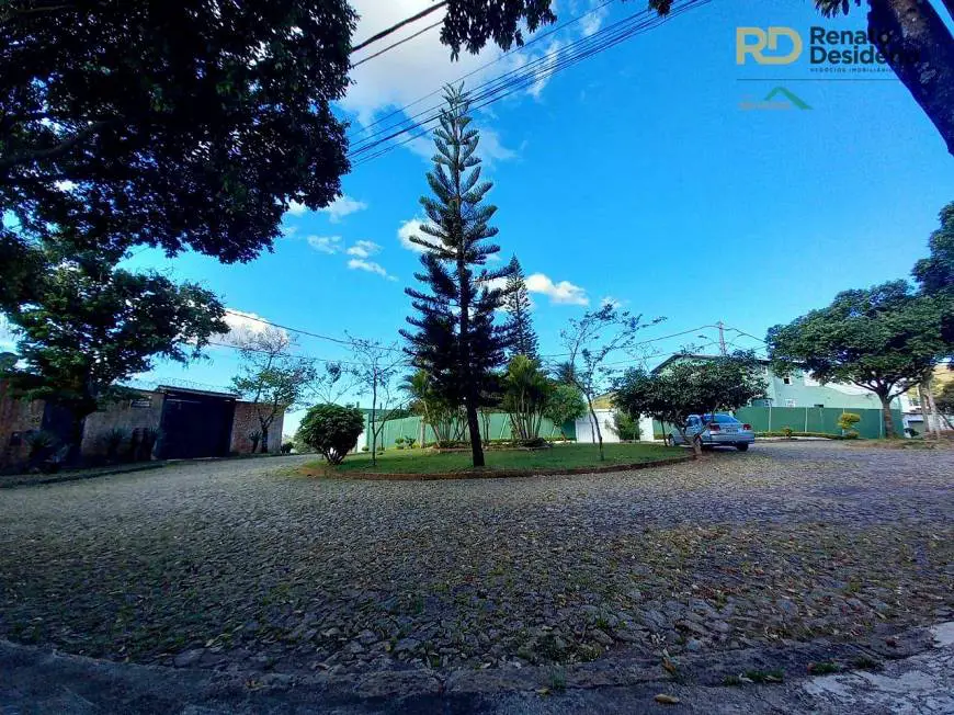 Foto 4 de Lote/Terreno à venda, 1050m² em Jardim dos Pirineus, Belo Horizonte