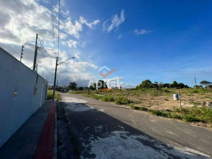Foto 1 de Lote/Terreno à venda, 360m² em Manguinhos, Serra