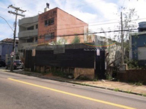 Foto 1 de Lote/Terreno à venda, 218m² em Santa Tereza, Porto Alegre