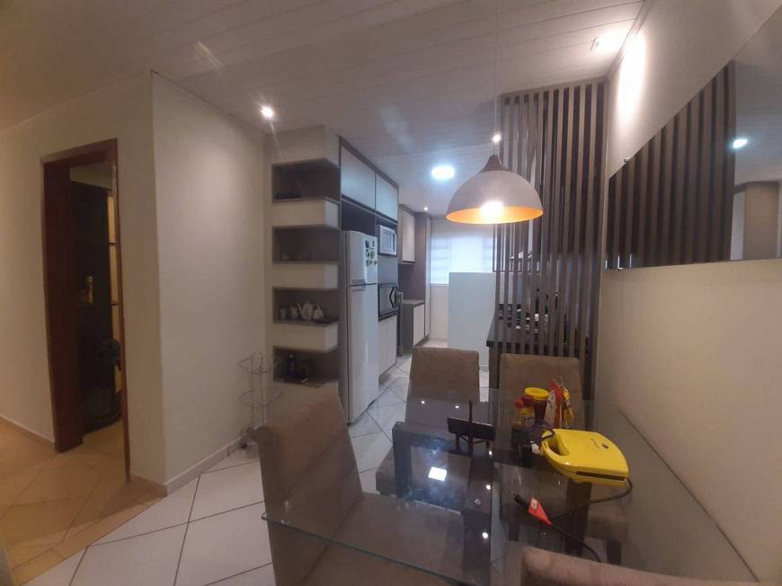 Foto 4 de Sobrado com 2 Quartos para alugar, 60m² em Fazendinha, Curitiba