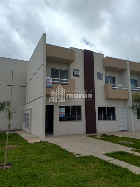 Foto 1 de Sobrado com 2 Quartos para alugar, 54m² em Uvaranas, Ponta Grossa